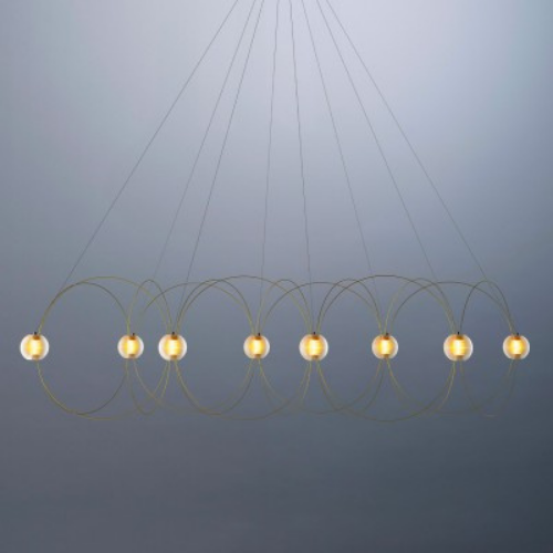 Munari 8 de chez DCW, suspension mobile composée de bras articulés multiples dans un espace intérieur